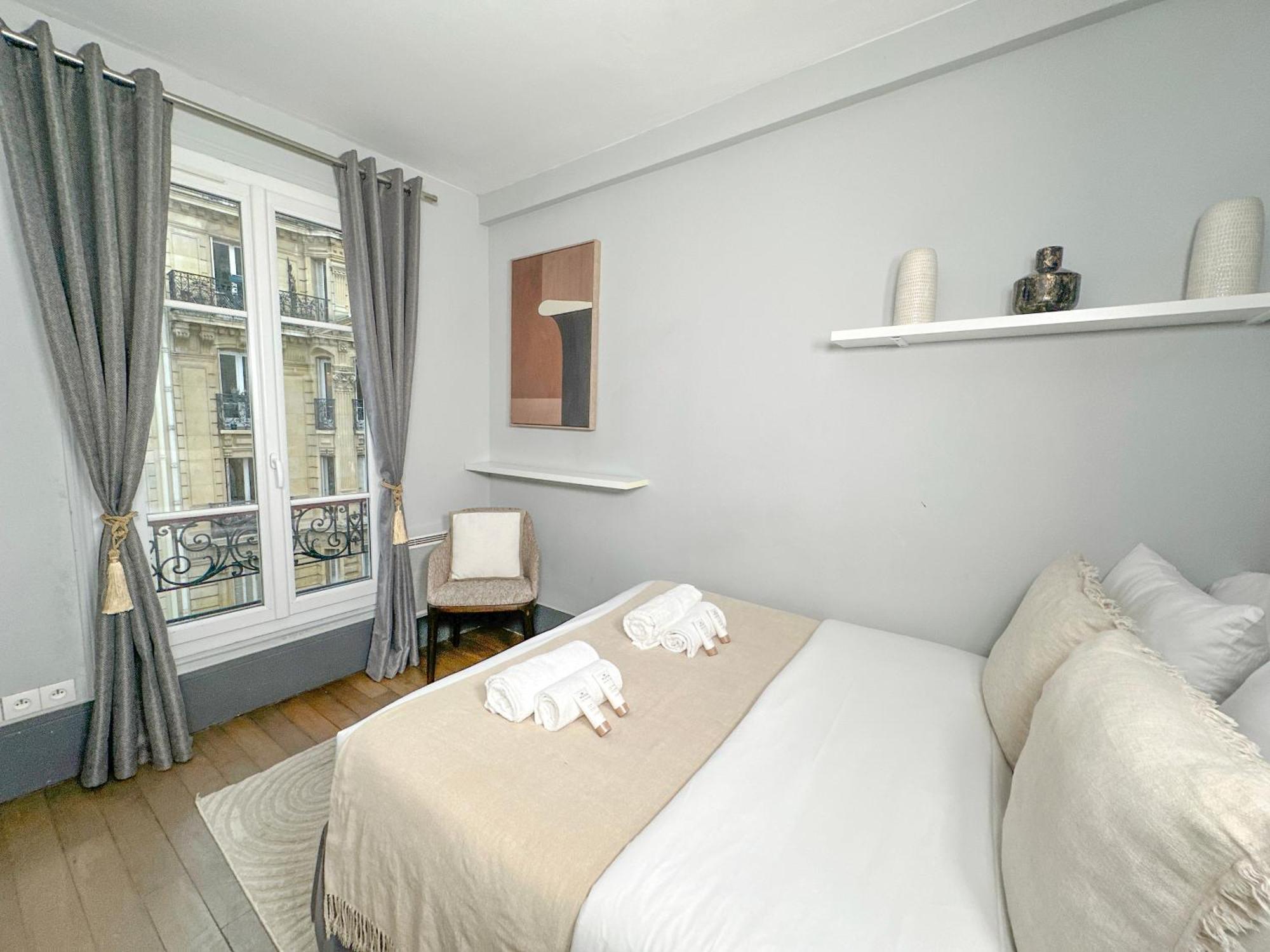פריז Stunning Apartment Near Eiffel Tower מראה חיצוני תמונה